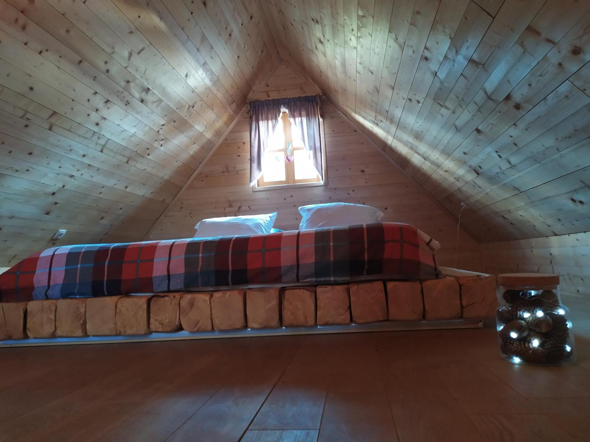 Vodenica Vrelo Chalets Vrelo Koreničko الغرفة الصورة
