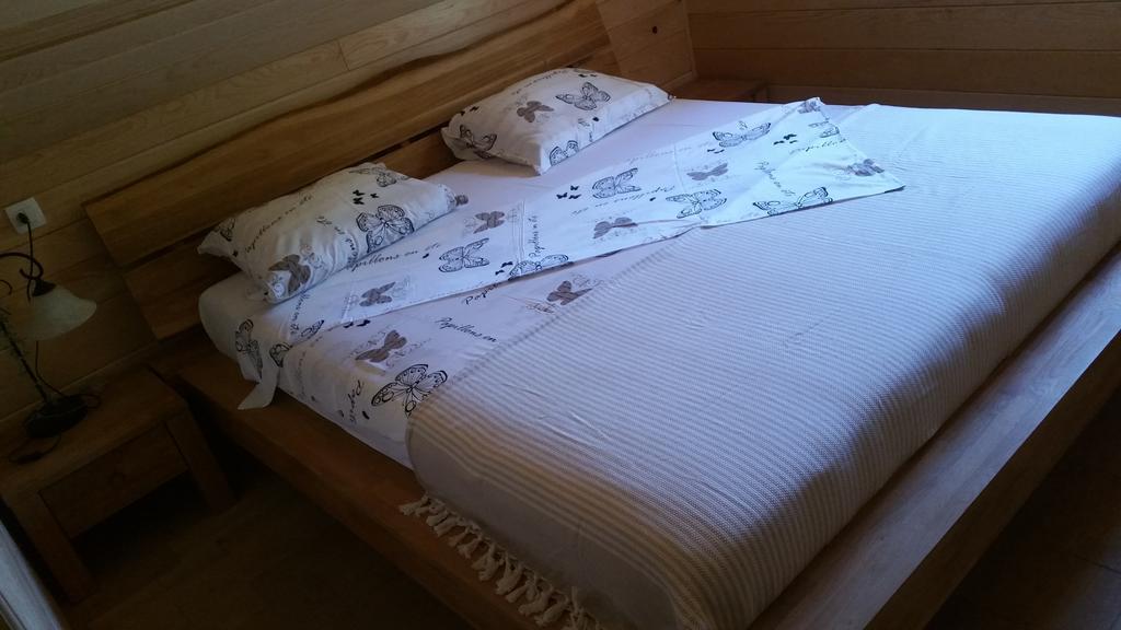 Vodenica Vrelo Chalets Vrelo Koreničko المظهر الخارجي الصورة