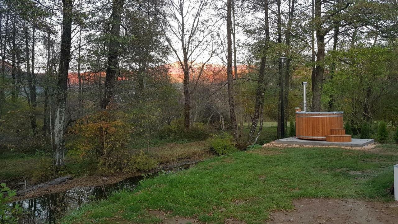 Vodenica Vrelo Chalets Vrelo Koreničko المظهر الخارجي الصورة