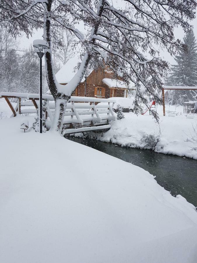 Vodenica Vrelo Chalets Vrelo Koreničko المظهر الخارجي الصورة
