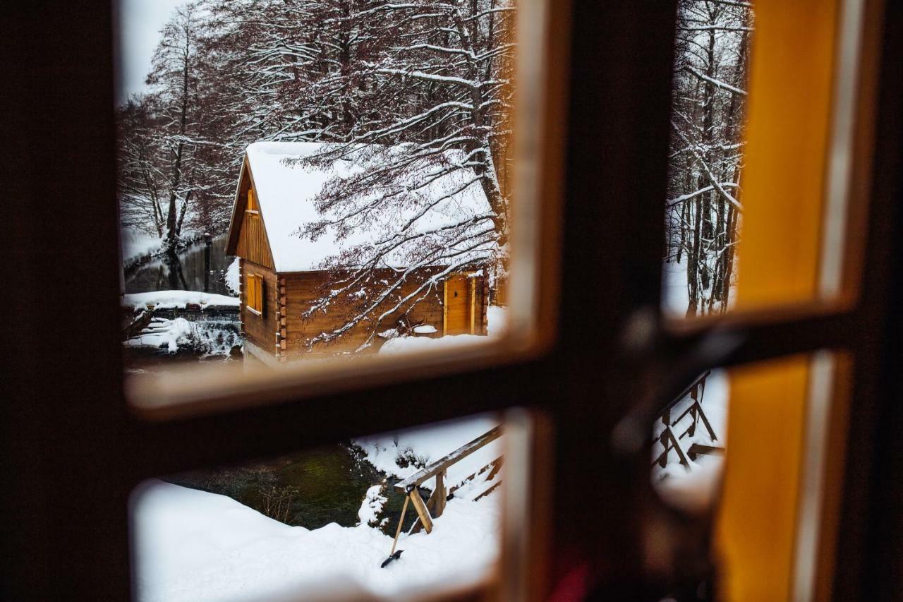 Vodenica Vrelo Chalets Vrelo Koreničko المظهر الخارجي الصورة
