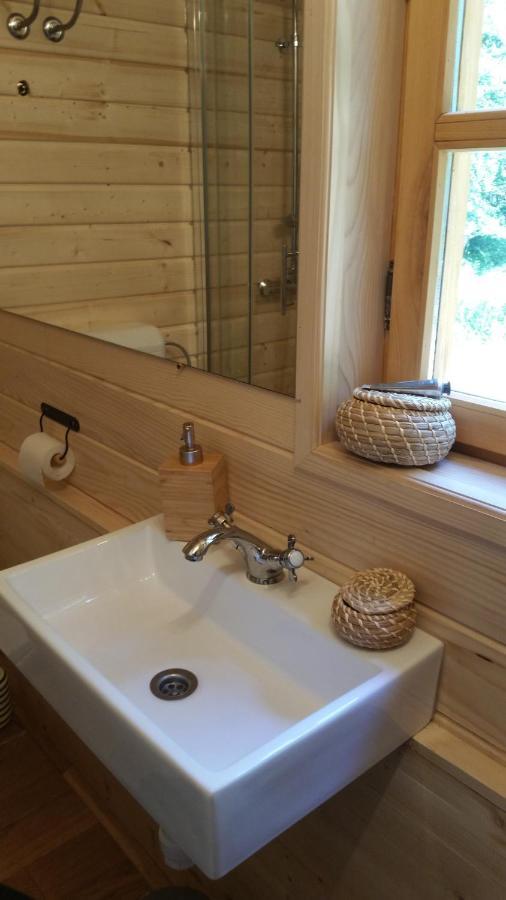 Vodenica Vrelo Chalets Vrelo Koreničko المظهر الخارجي الصورة